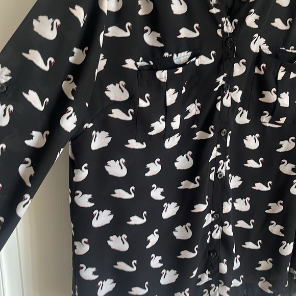 Swan button down shirt - Picture 3 of 3